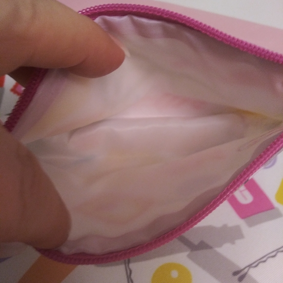 Clinique 5pc. Beauty bundle - Picture 2 of 13